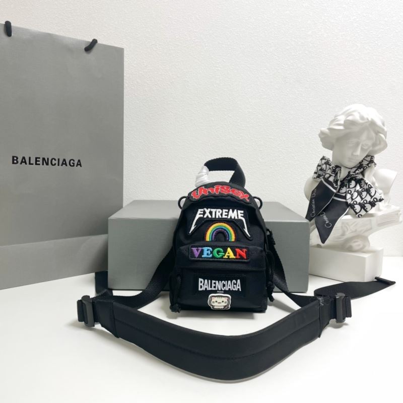 Ba*len*cia*ga backpacks